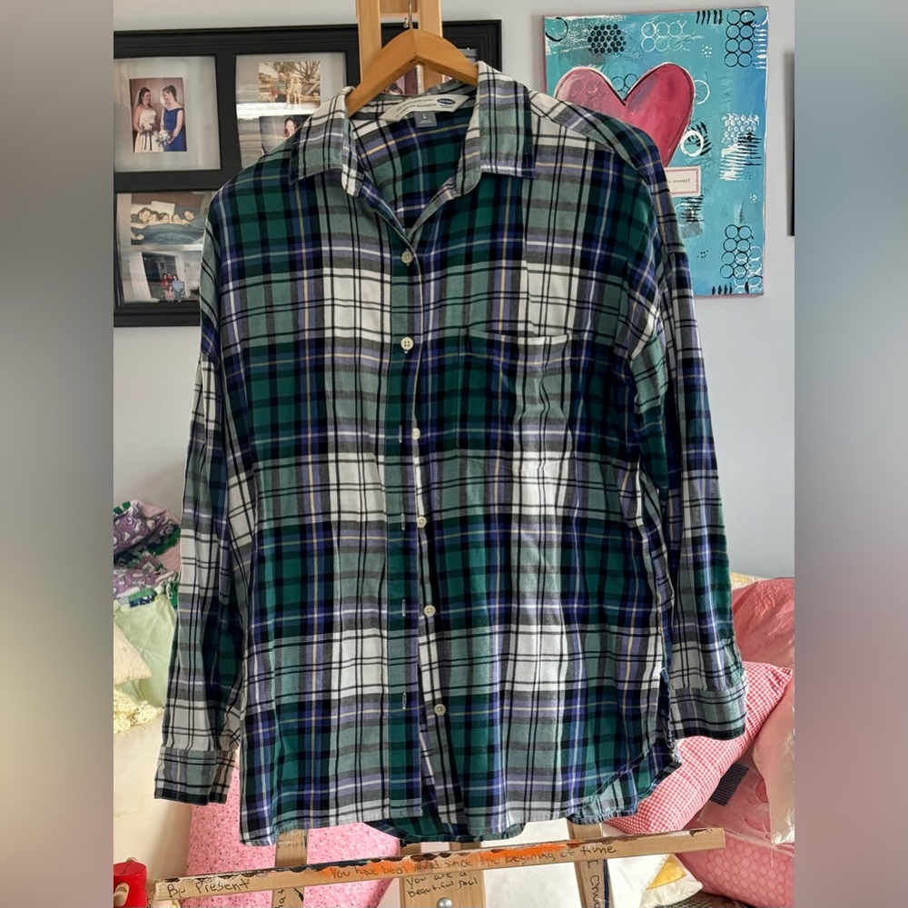 Old Navy Boyfriend flannel plaid button up. Large